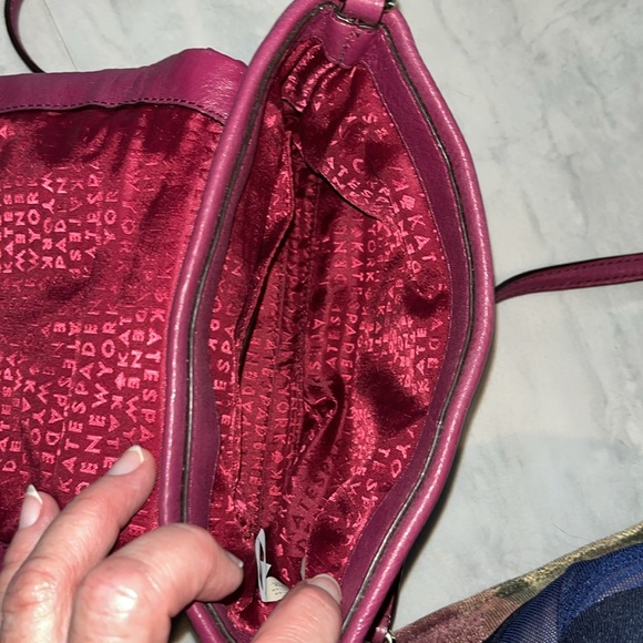 Kate Spade  Astor Court Naomi Crossbody bag  Quilted  Leather Raspberry Turnlock - Picture 16 of 17